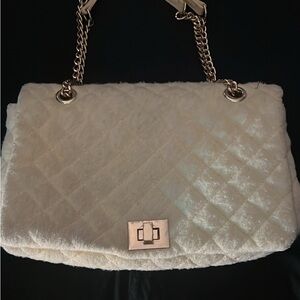 Elegant White Quilted Shoulder Bag